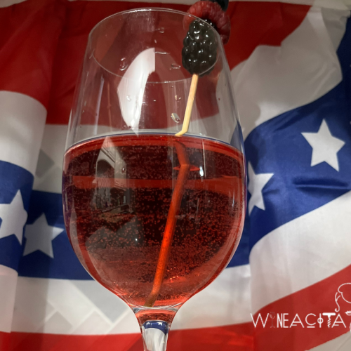 Spangled Spritzer: A simple 4th of July Wine Cocktail